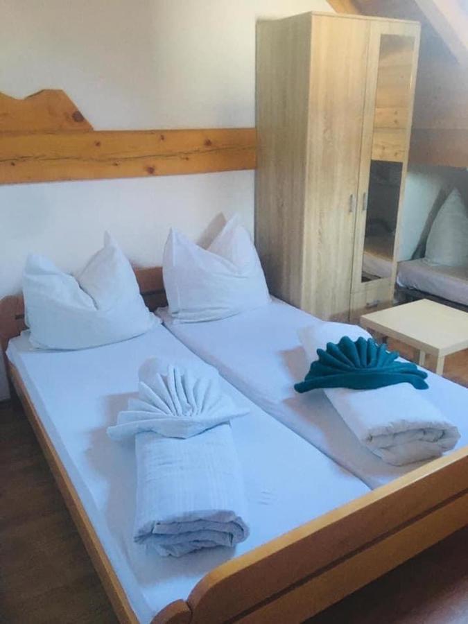 Omladinski Hotel Rostovo Bugojno Buitenkant foto