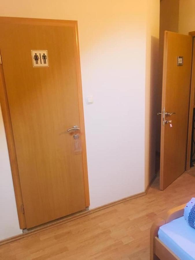 Omladinski Hotel Rostovo Bugojno Buitenkant foto