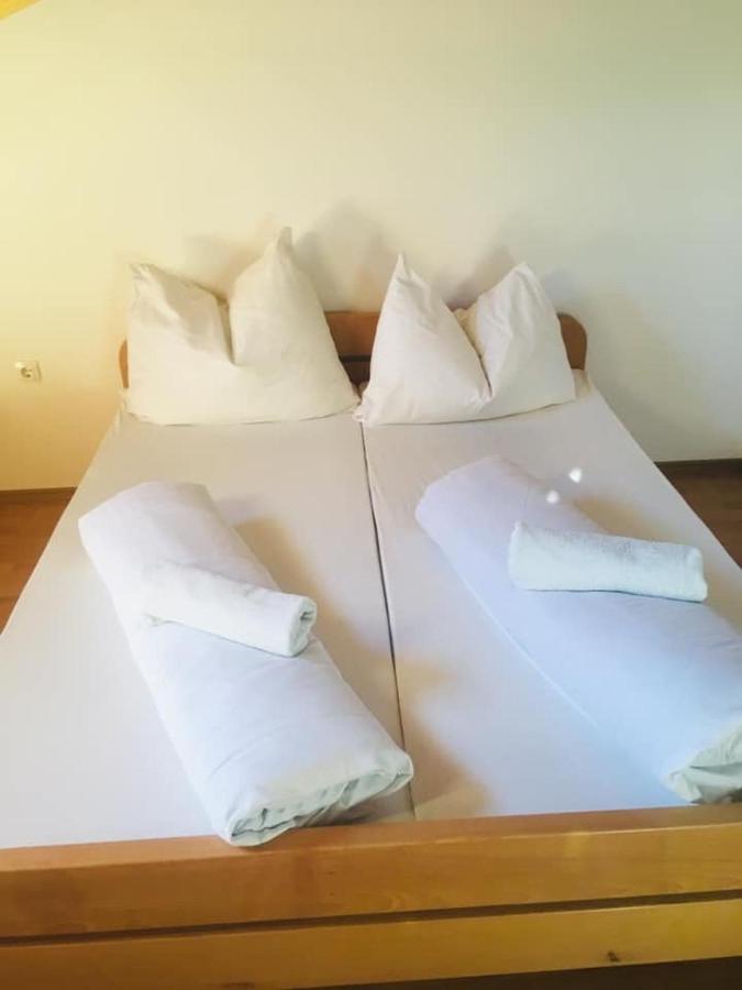 Omladinski Hotel Rostovo Bugojno Buitenkant foto