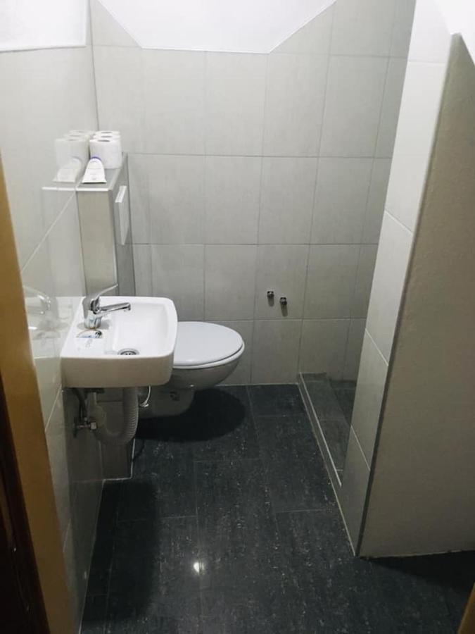 Omladinski Hotel Rostovo Bugojno Buitenkant foto
