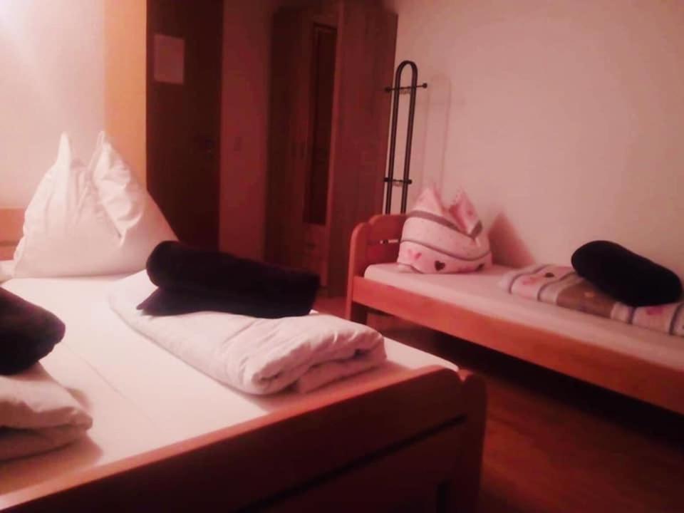 Omladinski Hotel Rostovo Bugojno Buitenkant foto