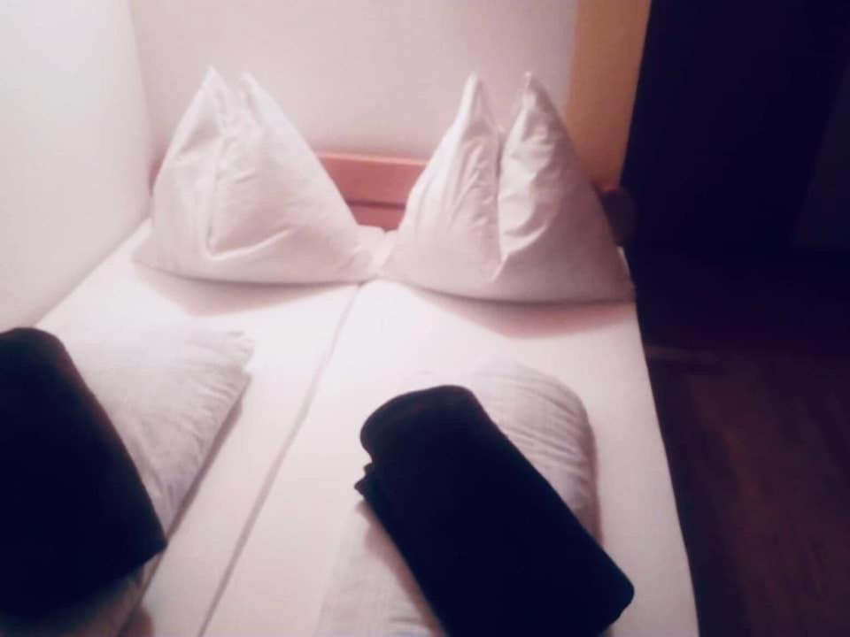 Omladinski Hotel Rostovo Bugojno Buitenkant foto