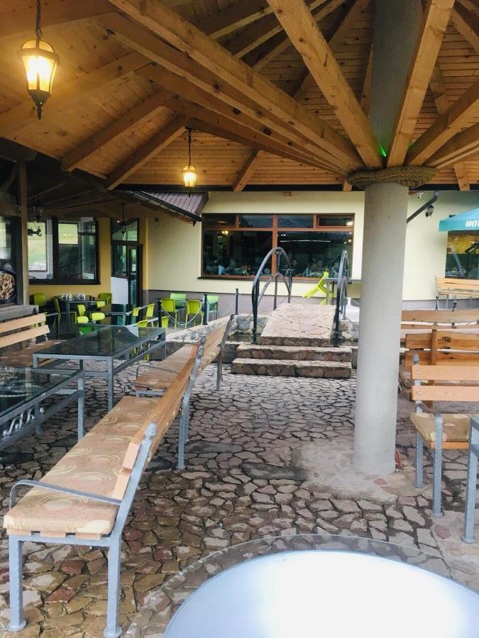 Omladinski Hotel Rostovo Bugojno Buitenkant foto