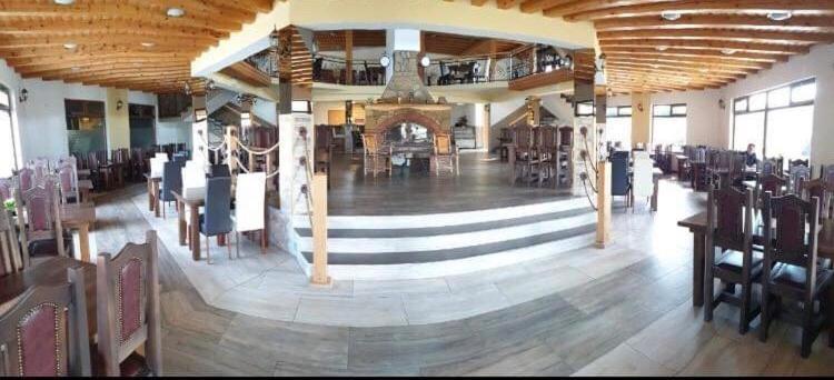 Omladinski Hotel Rostovo Bugojno Buitenkant foto